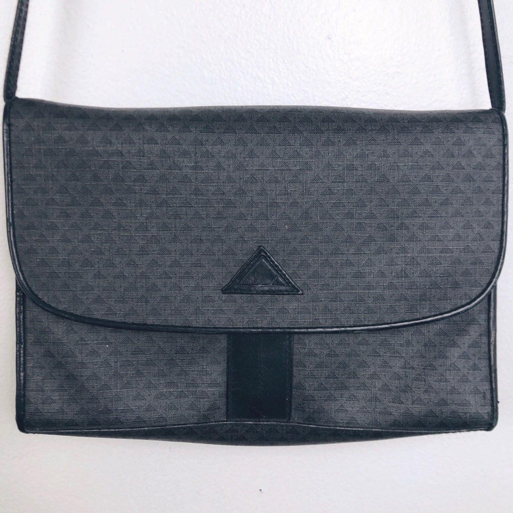 Liz Claiborne Vintage Shoulder/ Crossbody Bag